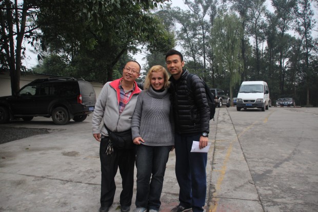 Patrick (left), Leon (right) and me (middle) at the buddhist Monastery on Mount Emei Shan