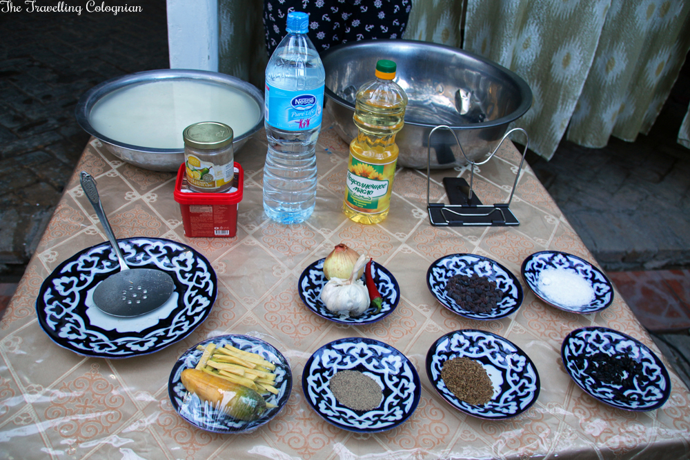 Die Juwelen von Samarkand - Pilaw-Kochvorführung und Abendessen - Zutaten und Gewürze für das Pilaw