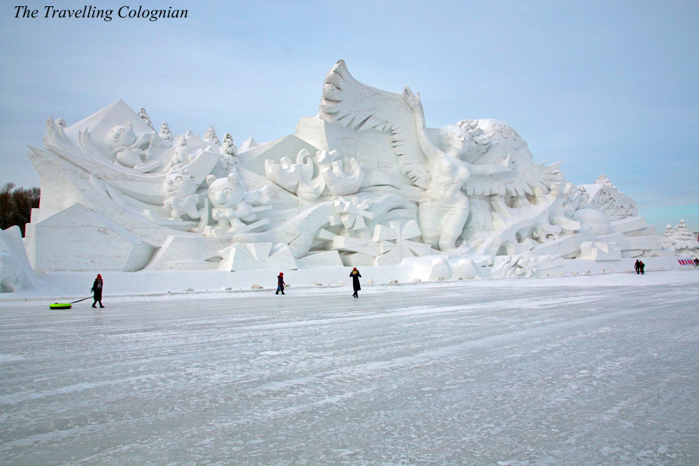 Harbin Schnee- und Eisfestival Schneeskulpturen auf der Sonneninsel Harbin Heilongjiang China ASIEN