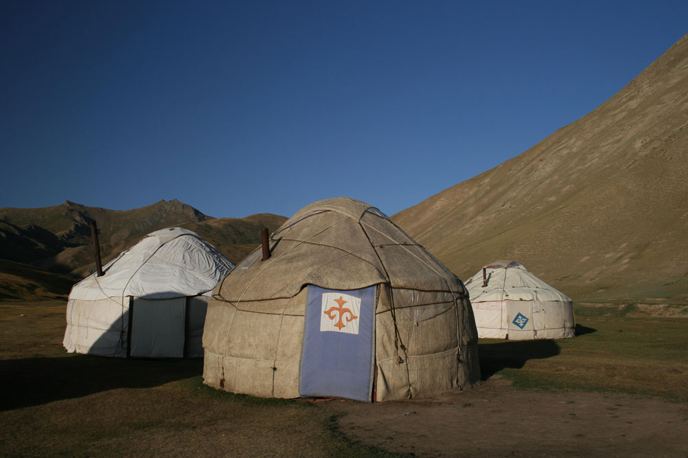 Tipps Kazakhstan Kyrgyzstan Tajikistan Yurts Tash Rabat Central Asia ASIA