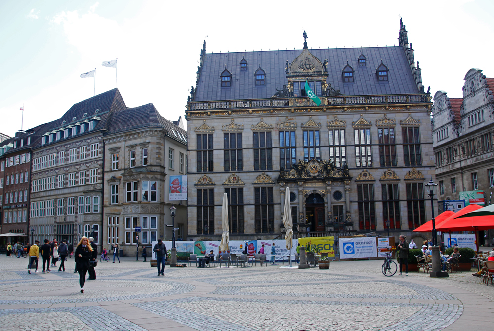 Der Schütting ist das Haus der Bremer Kaufmannschaft und liegt am Marktplatz in Bremen