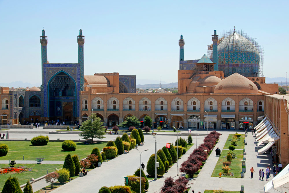 Blick auf die Schah-Moschee von der Veranda des Ali-Qapu-Palastes in Isfahan, Iran