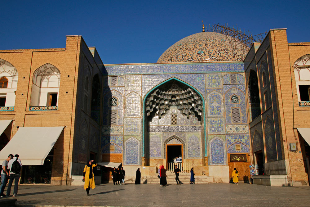 Entrance portal of the Sheikh Lotfollah Mosque in Isfahan, Iran