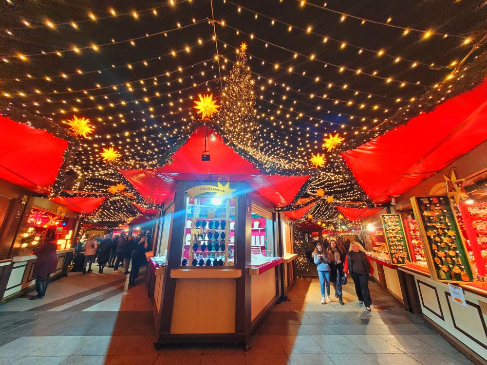 Der Weihnachtsmarkt am Kölner Dom ist der beliebteste Weihnachtsmarkt in Köln