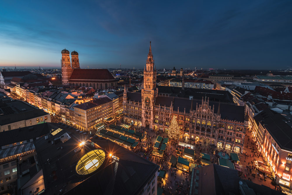 The Munich Christmas market on Marienplatz - Copyright: Daniel Sessler - Unsplash