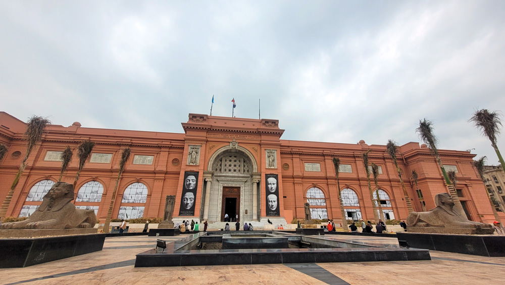Das Ägyptische Museum am Tahrir-Platz in Kairo